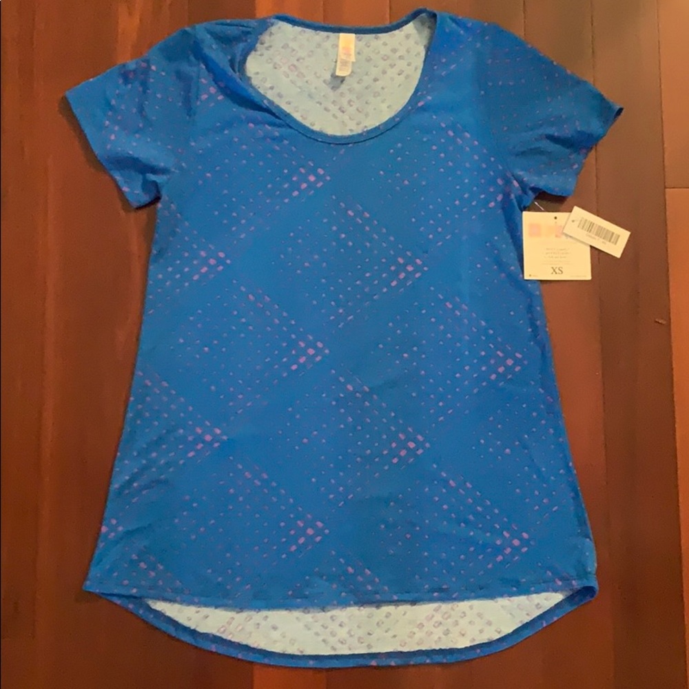NWT LulaRoe Classic T